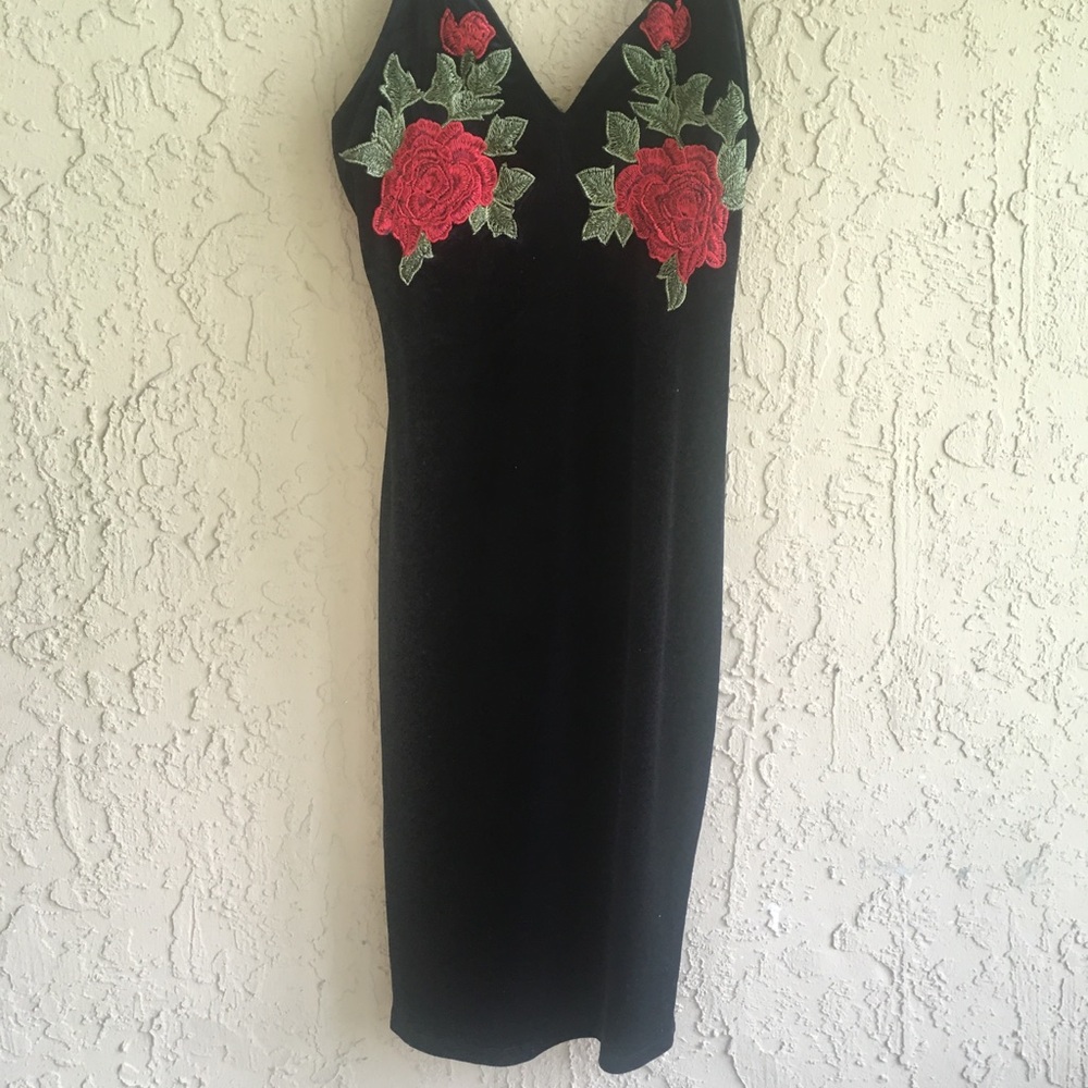 Black velvet dress with roses